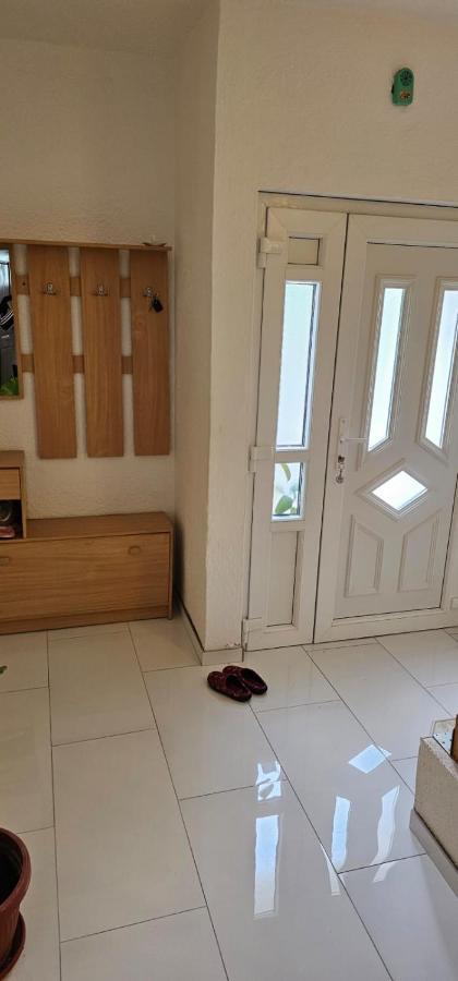 Apartman Naza Kulen Vakuf Extérieur photo
