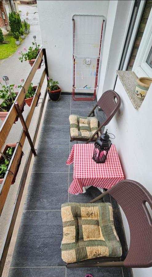 Apartman Naza Kulen Vakuf Extérieur photo