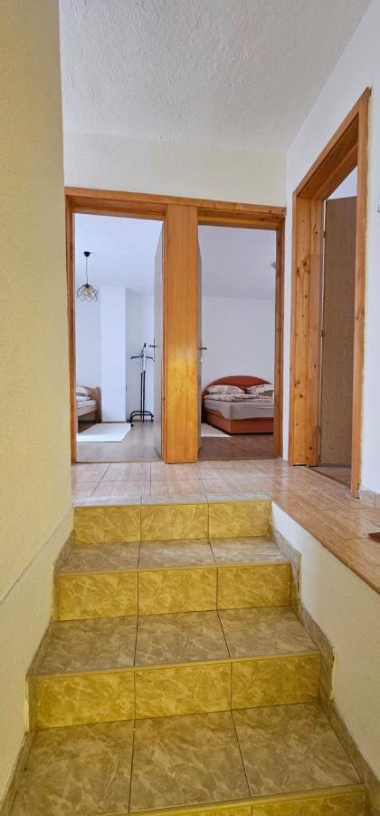 Apartman Naza Kulen Vakuf Extérieur photo