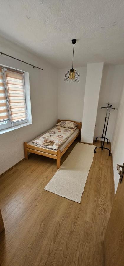 Apartman Naza Kulen Vakuf Extérieur photo